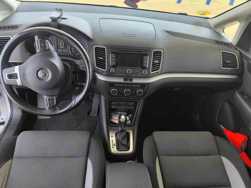 VOLKSWAGEN sharan