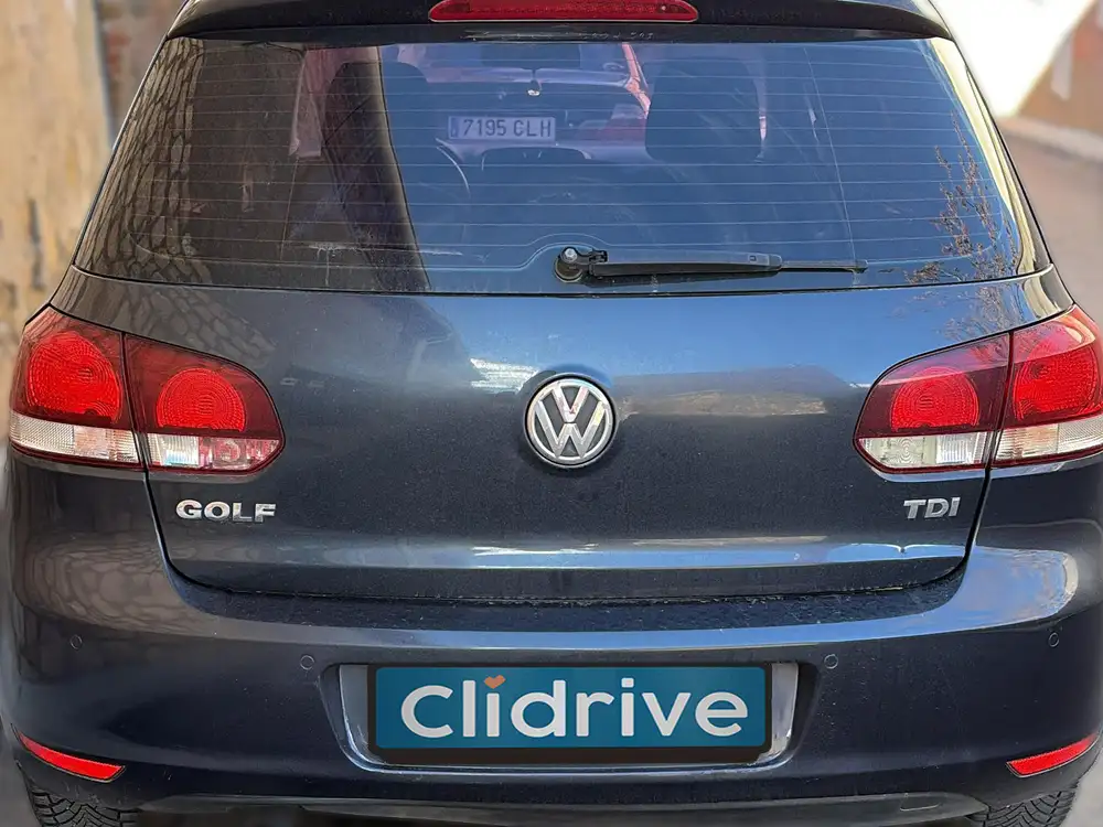 VOLKSWAGEN golf