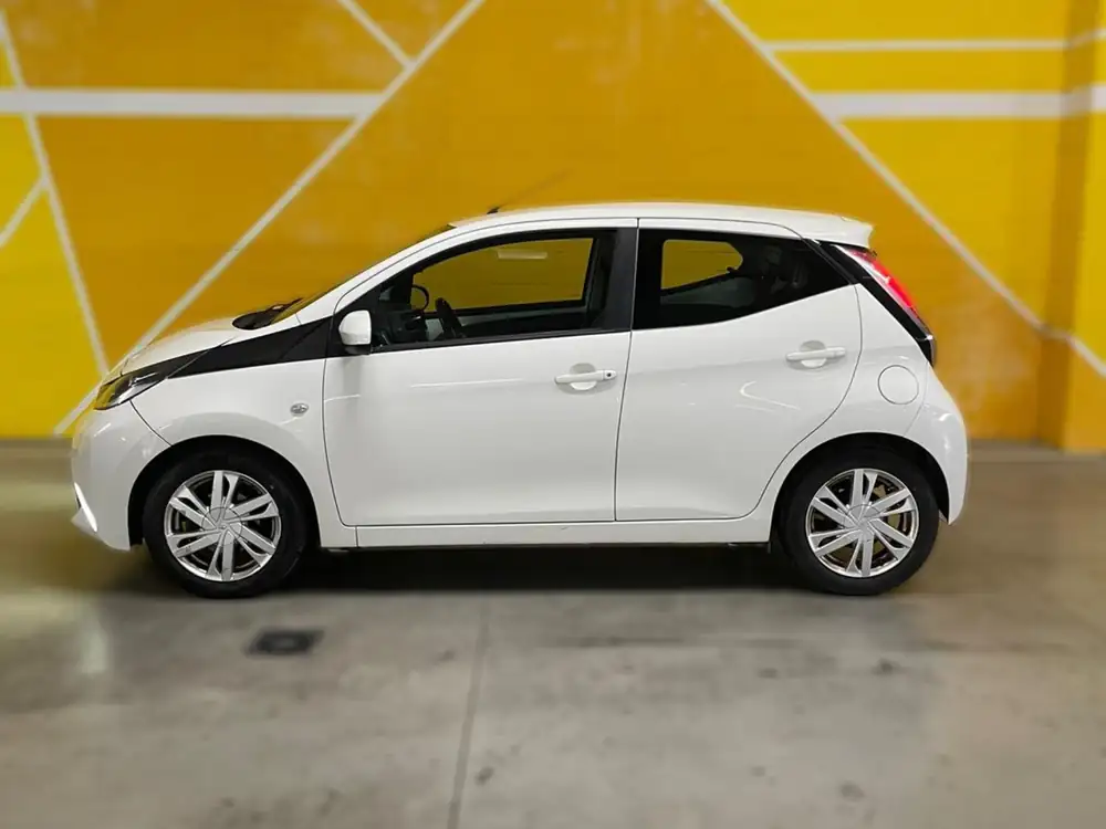 TOYOTA aygo