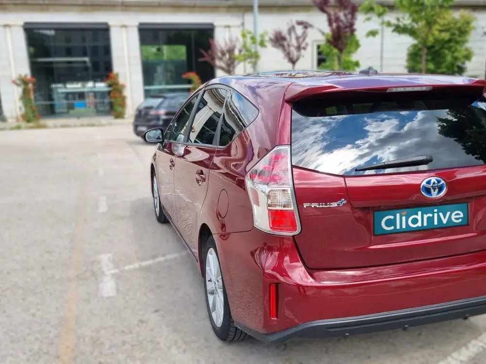 TOYOTA prius+
