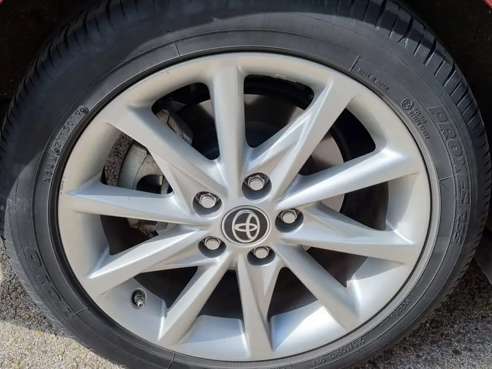 TOYOTA prius+