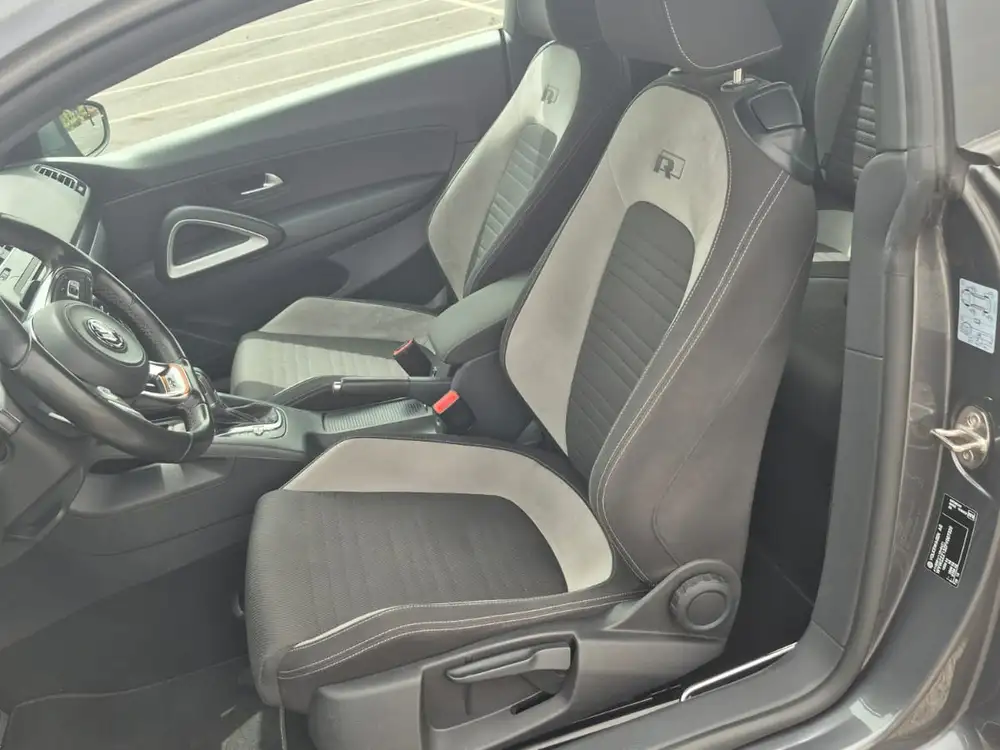 VOLKSWAGEN scirocco