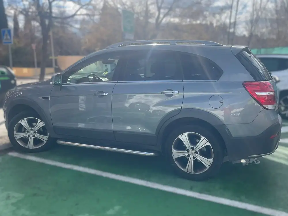 CHEVROLET captiva