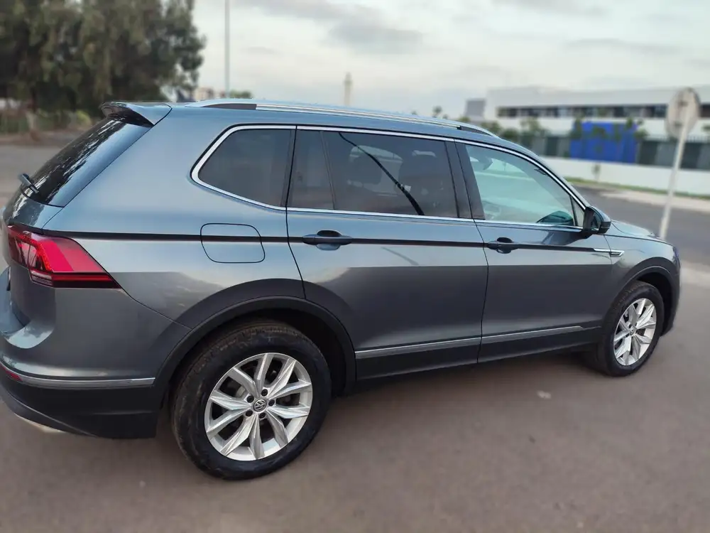 VOLKSWAGEN tiguan allspace