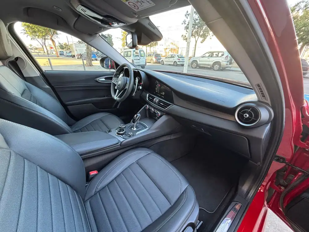 ALFA ROMEO giulia