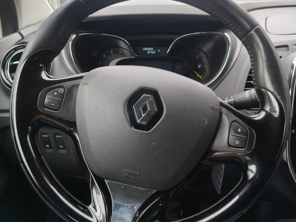 RENAULT captur