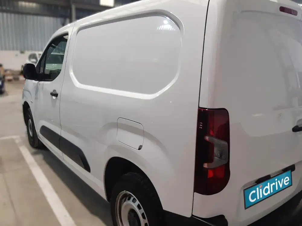 TOYOTA proace city