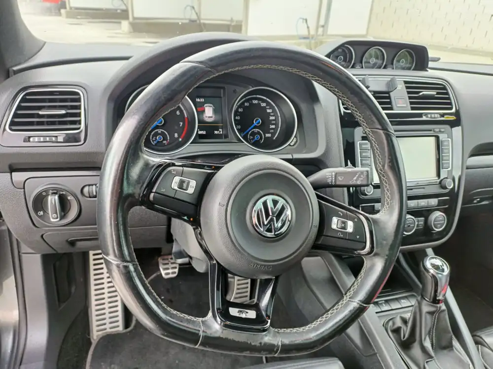 VOLKSWAGEN scirocco