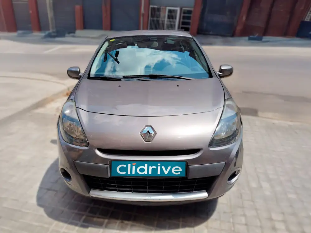 RENAULT clio