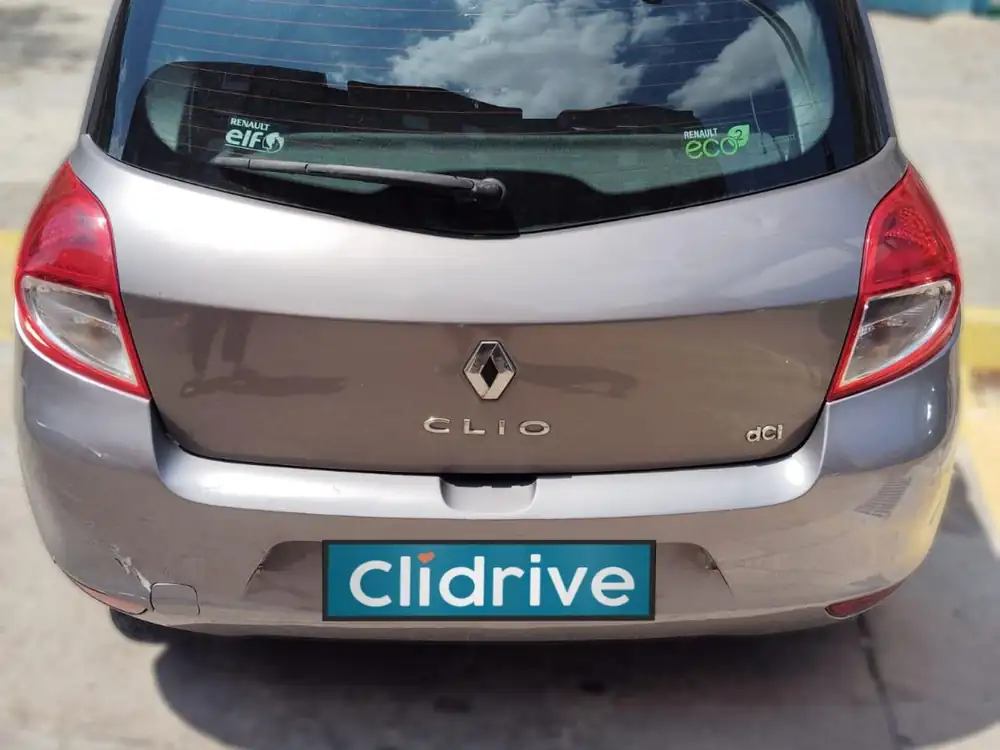 RENAULT clio