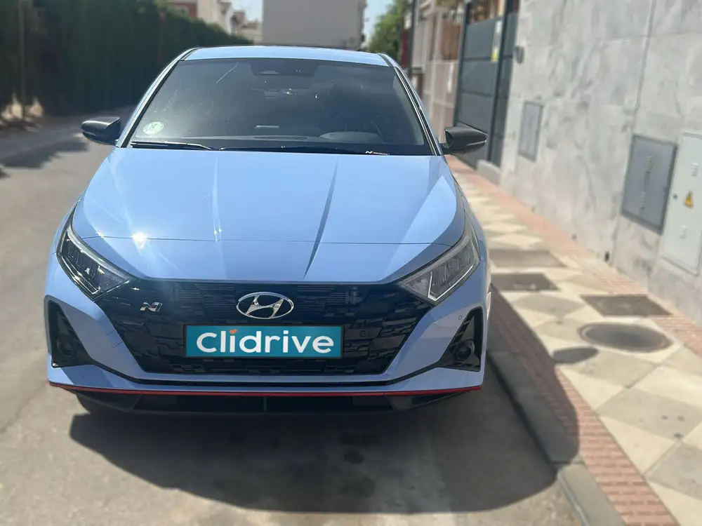 HYUNDAI i20