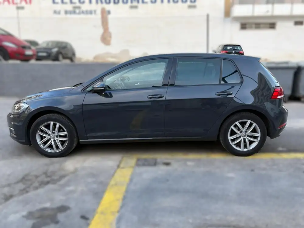 VOLKSWAGEN golf