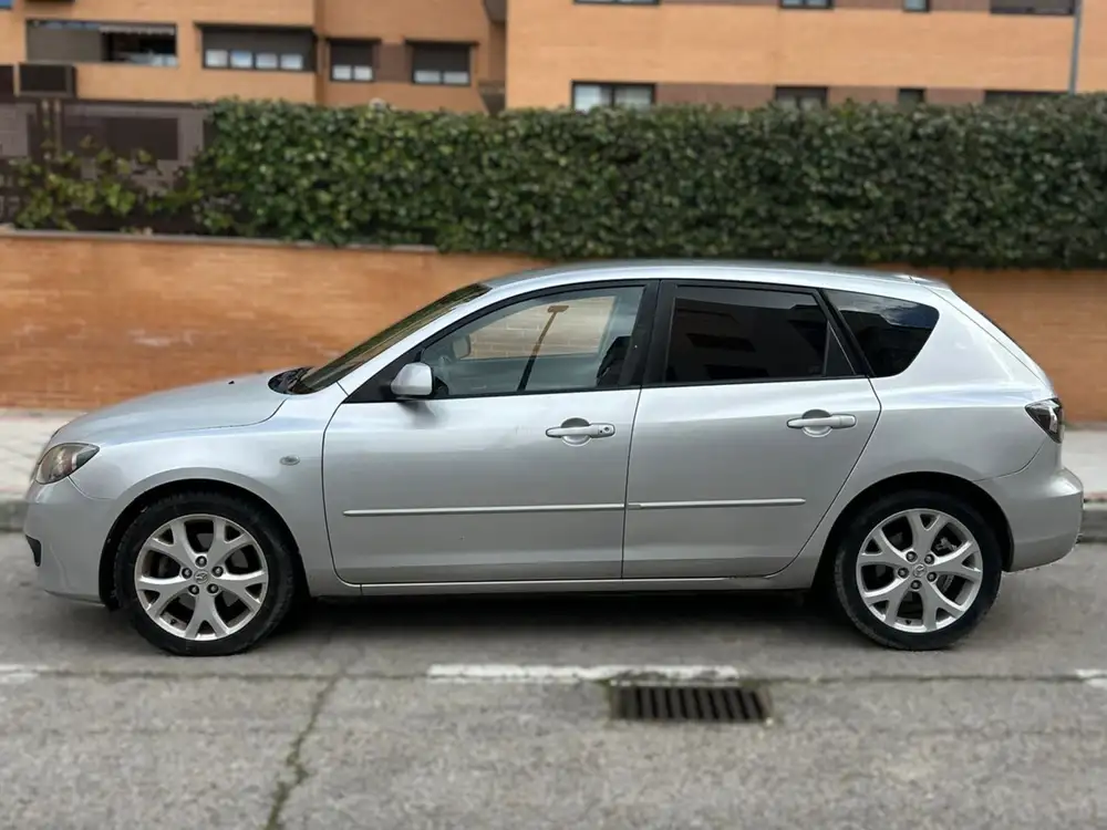 MAZDA mazda3
