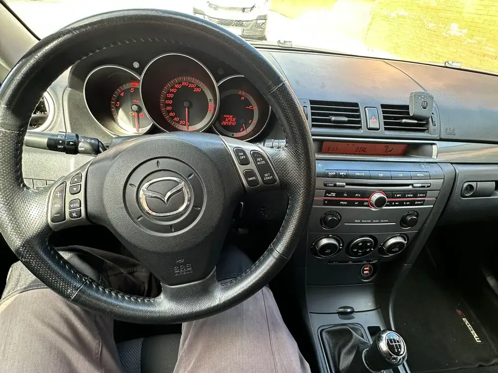 MAZDA mazda3