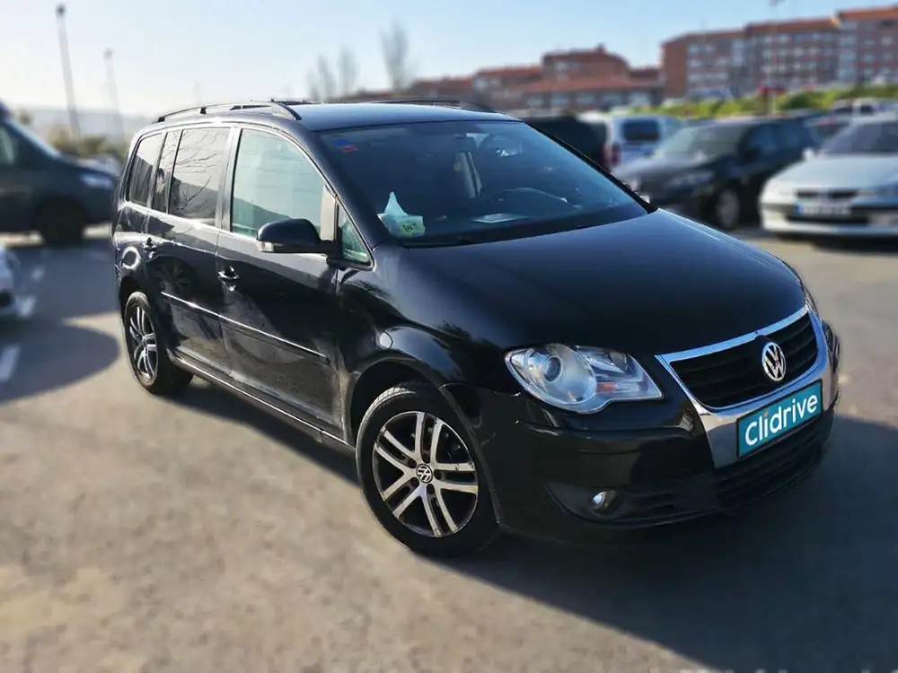 VOLKSWAGEN touran