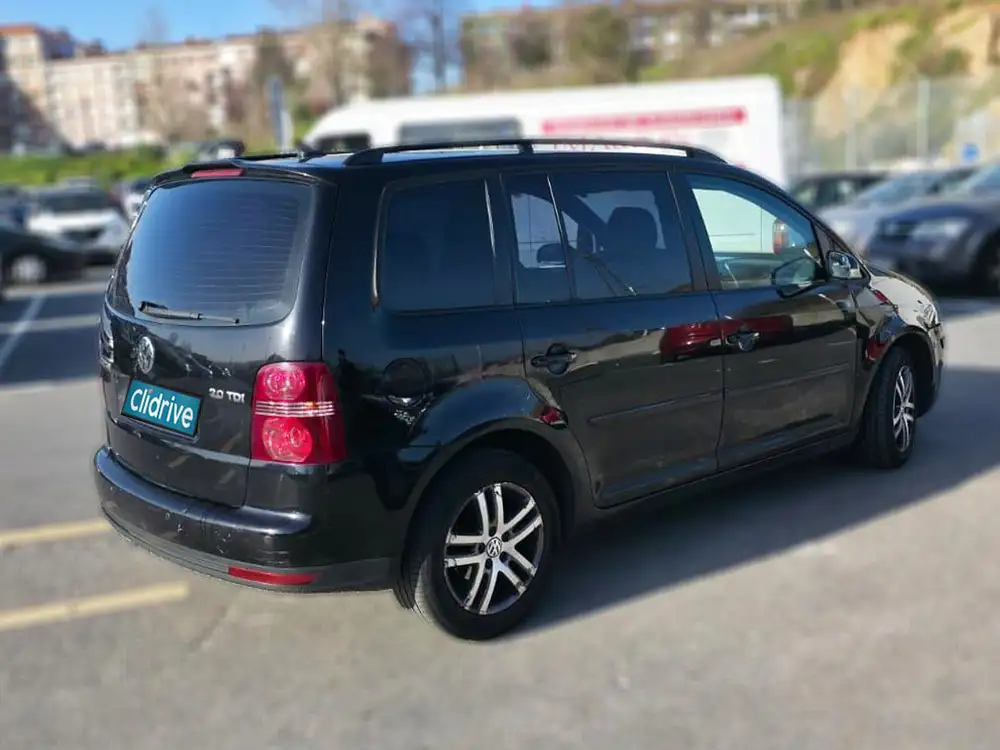 VOLKSWAGEN touran