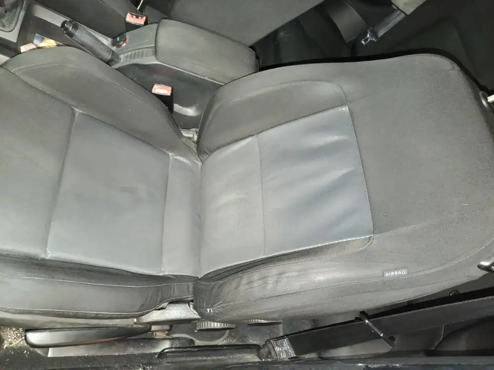 VOLKSWAGEN new beetle