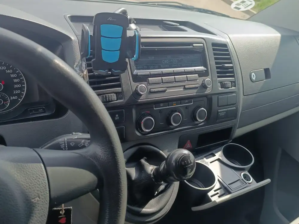 VOLKSWAGEN transporter