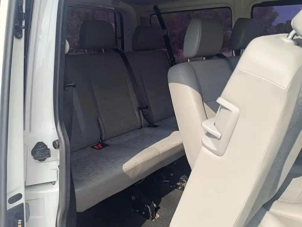 VOLKSWAGEN transporter