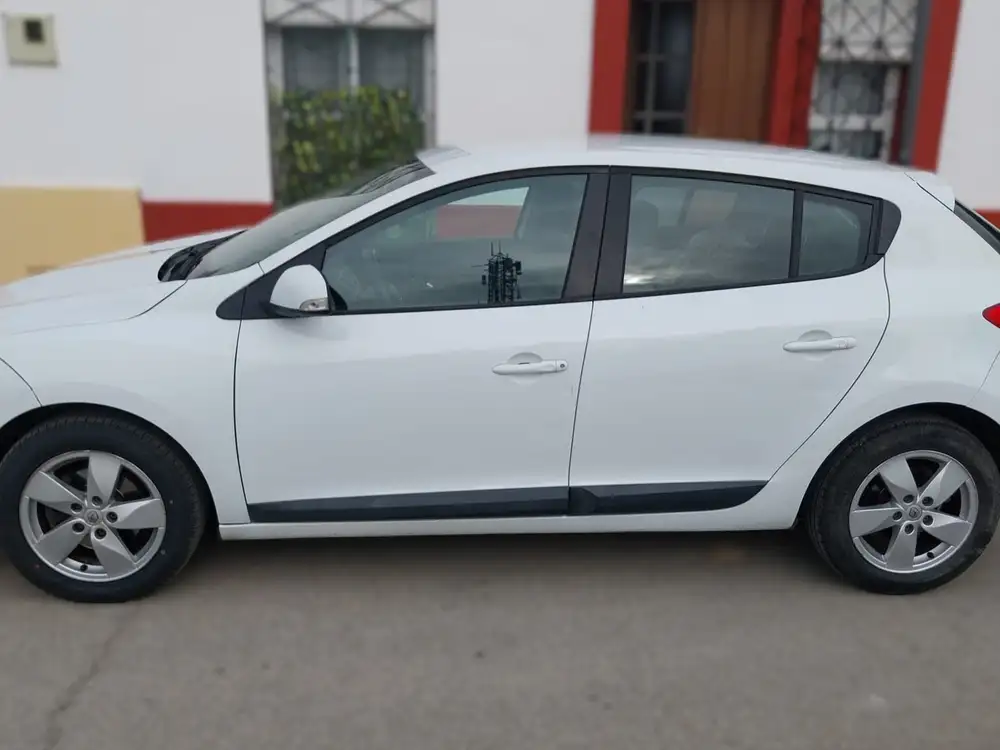 RENAULT megane