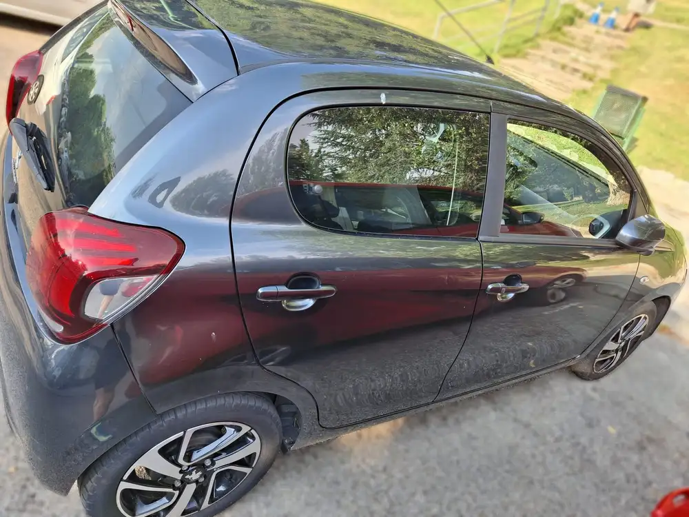PEUGEOT 108