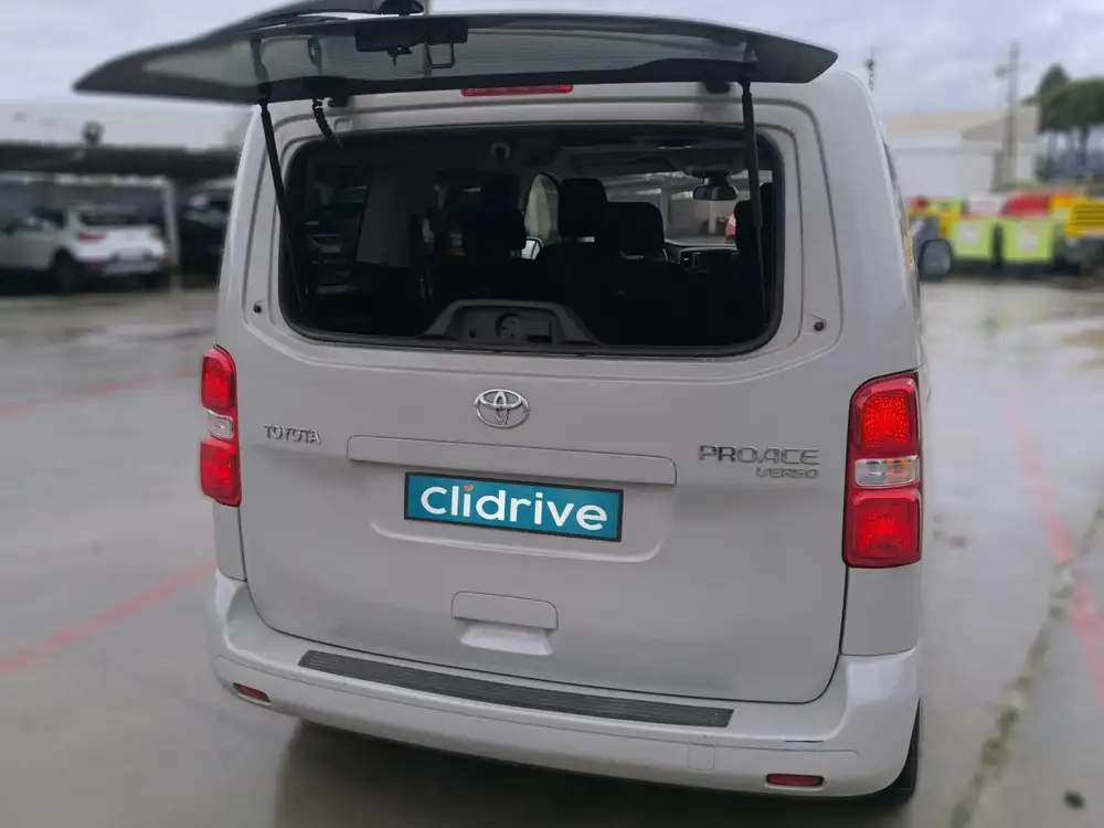 TOYOTA proace verso