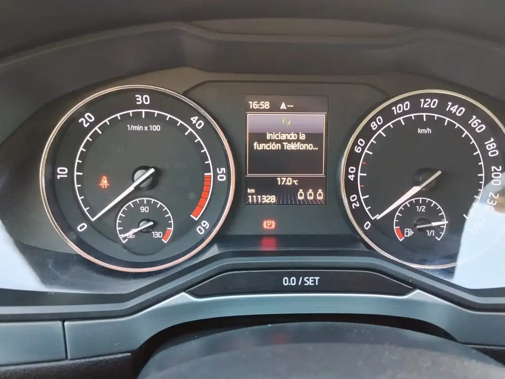 SKODA superb - Foto 7 | Clidrive