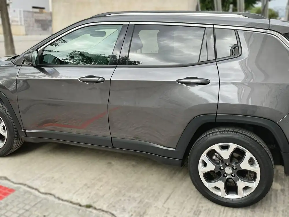 JEEP compass