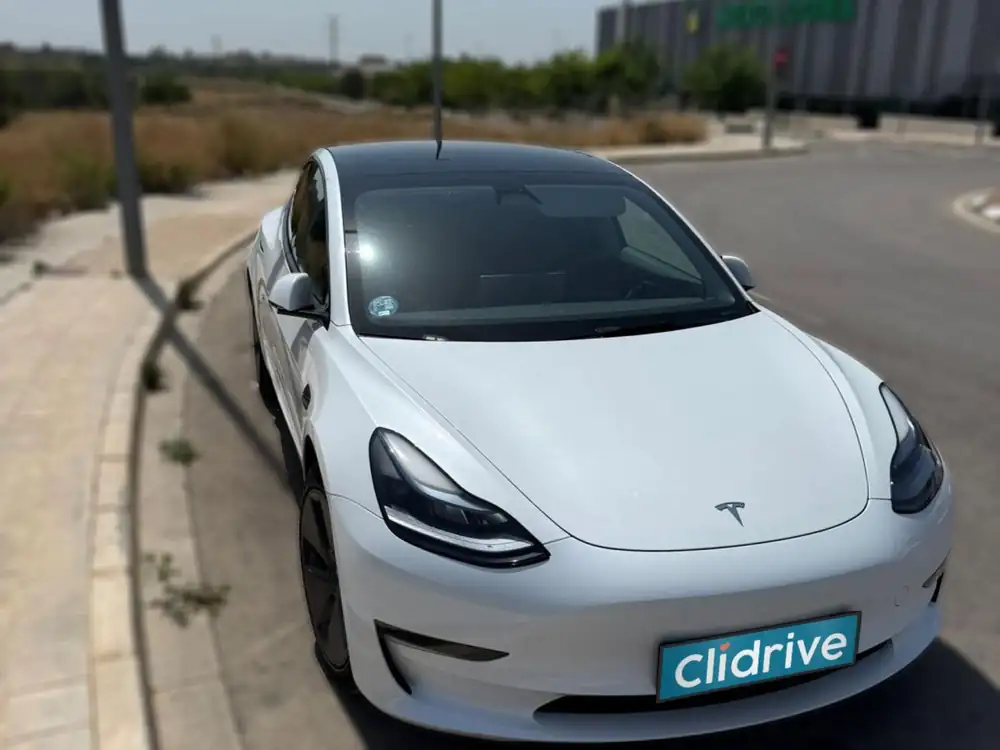 TESLA model 3