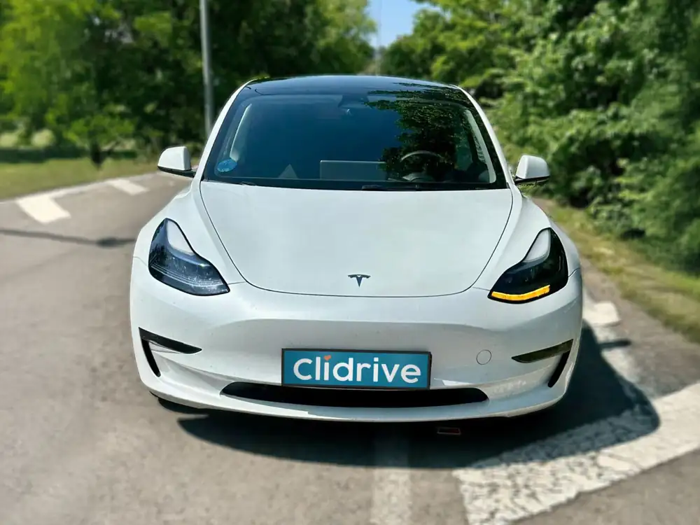 TESLA model 3