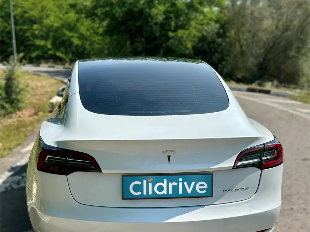 TESLA model 3