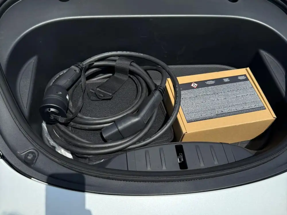 TESLA model 3