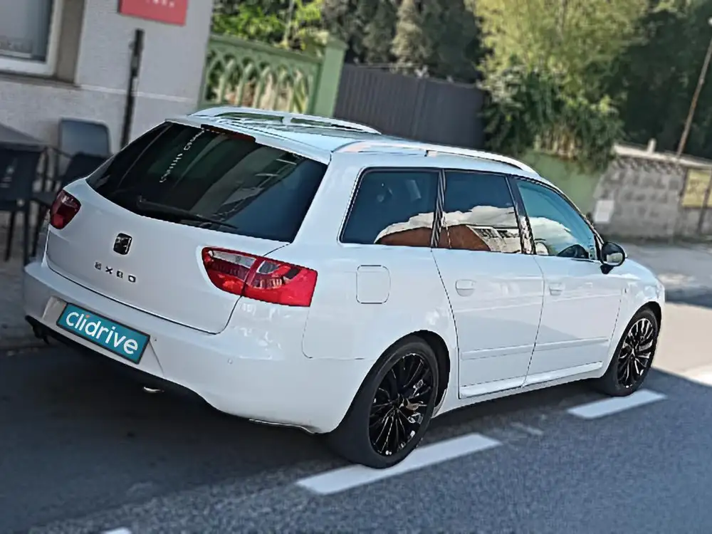 SEAT exeo