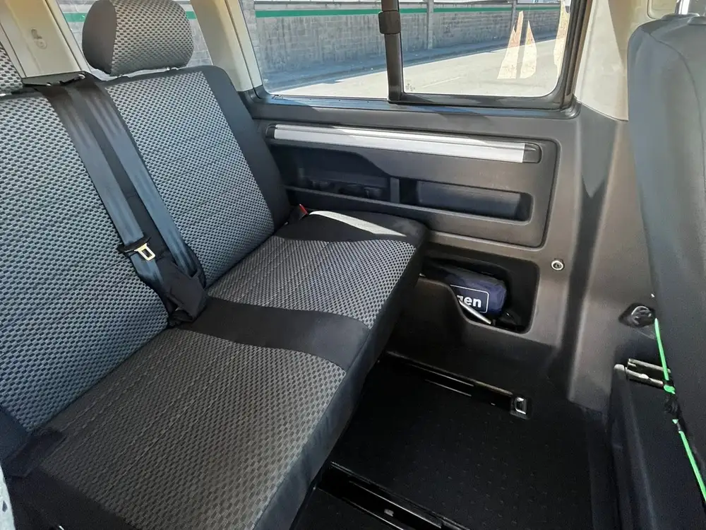 VOLKSWAGEN california