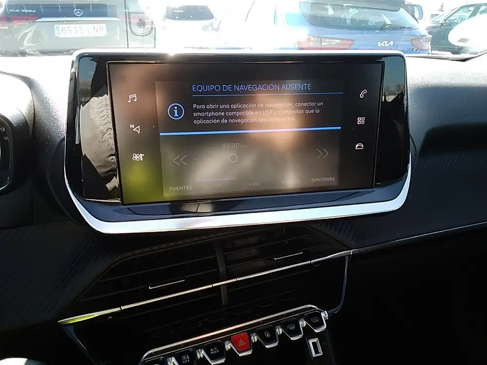 PEUGEOT 2008 - Foto 10 | Clidrive