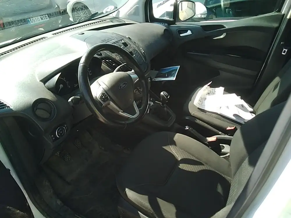 FORD transit courier - Foto 8 | Clidrive