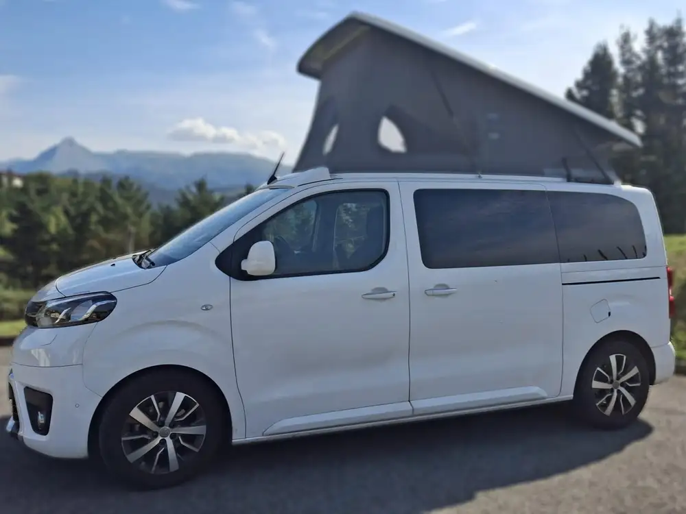 TOYOTA proace verso