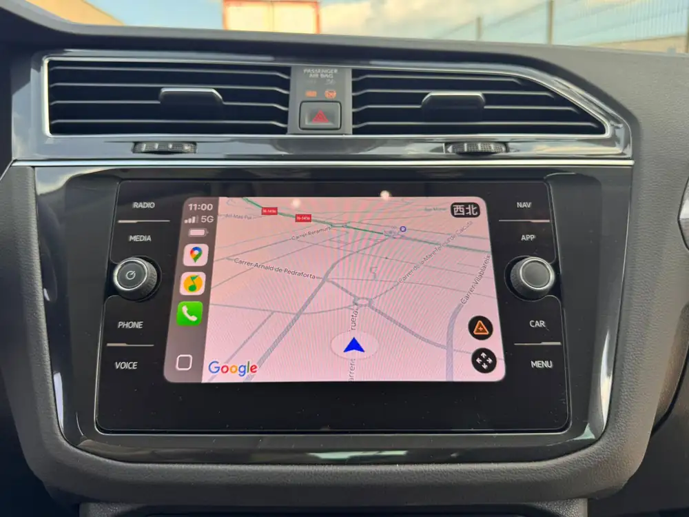 VOLKSWAGEN tiguan