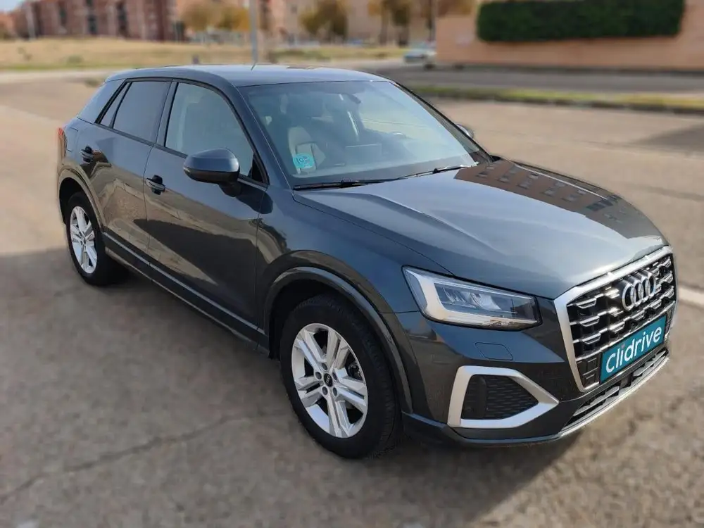 AUDI q2