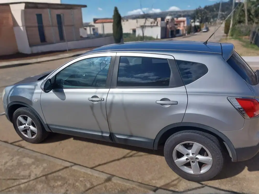 NISSAN qashqai