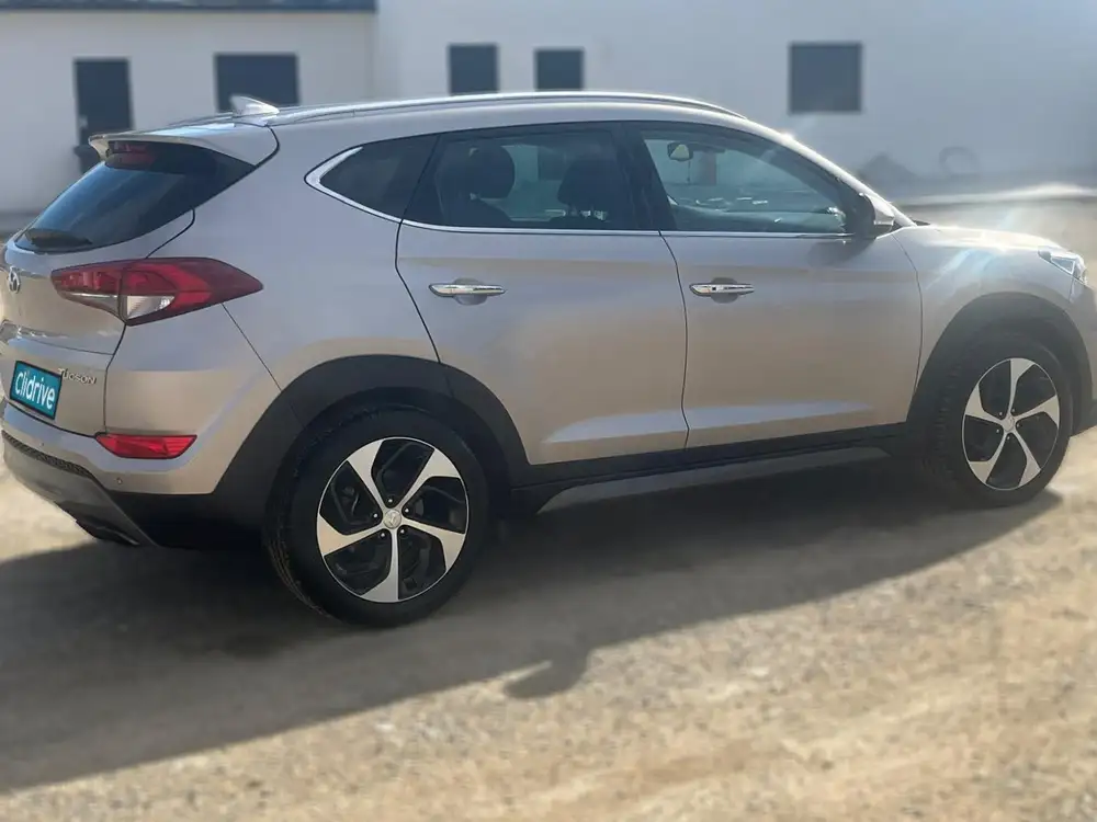 HYUNDAI tucson