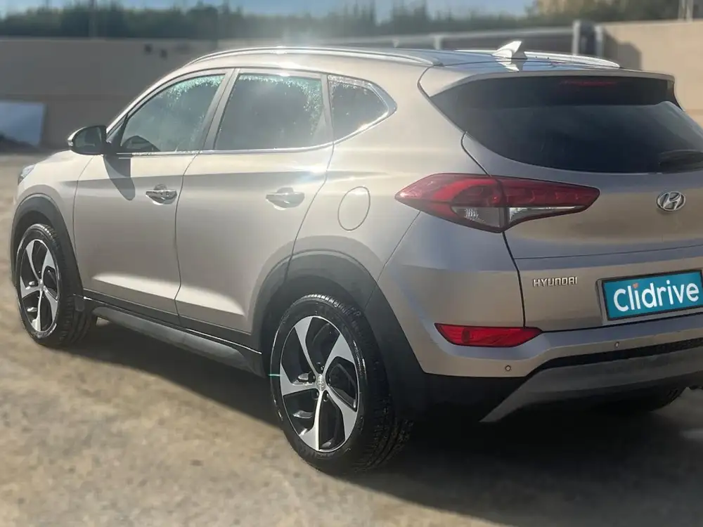 HYUNDAI tucson