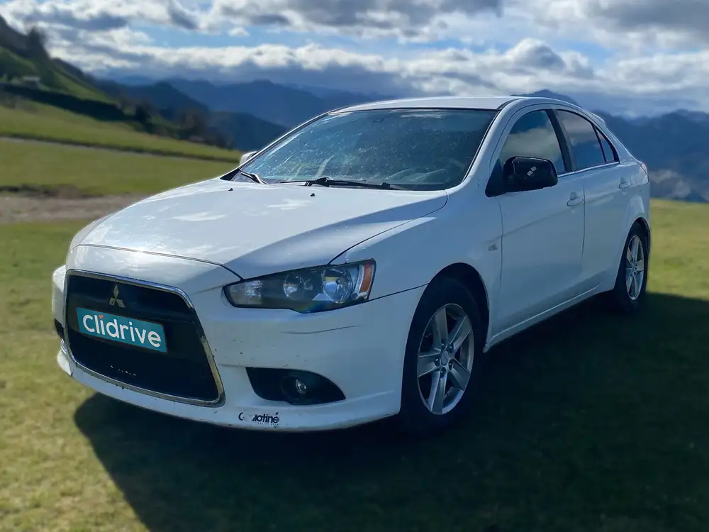 MITSUBISHI lancer