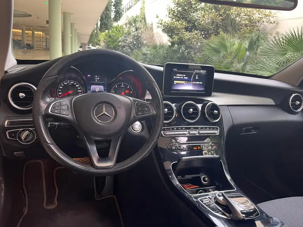 MERCEDES clase c