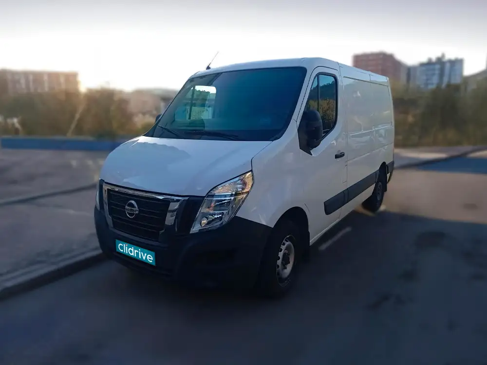 NISSAN interstar