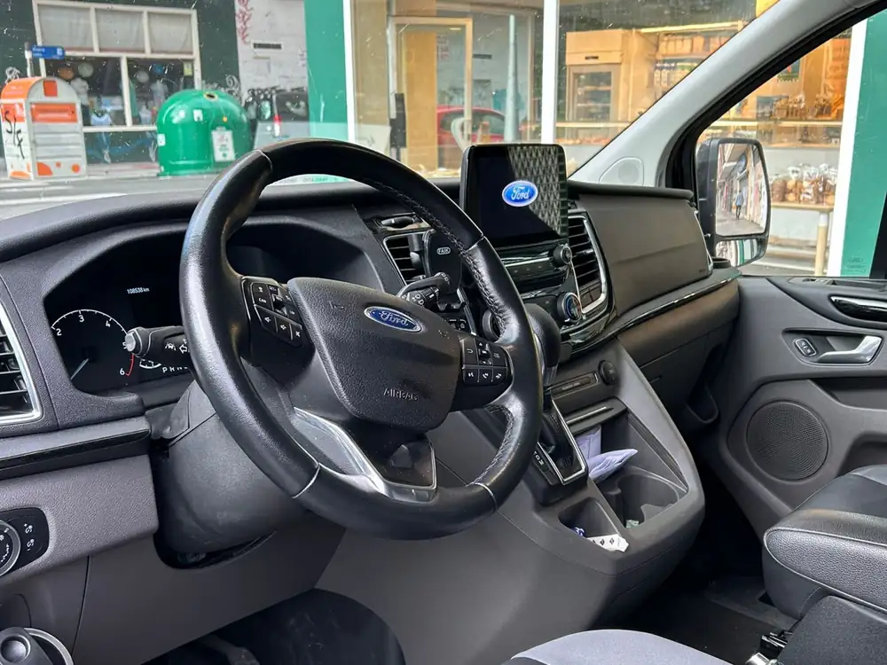 FORD tourneo