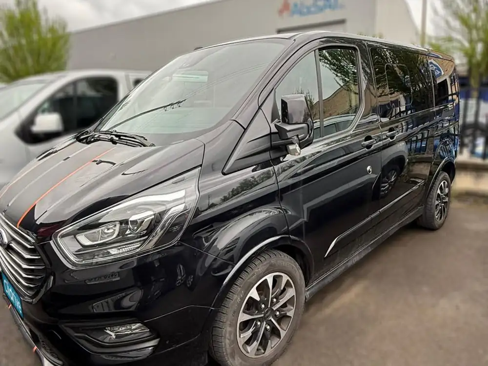 FORD tourneo