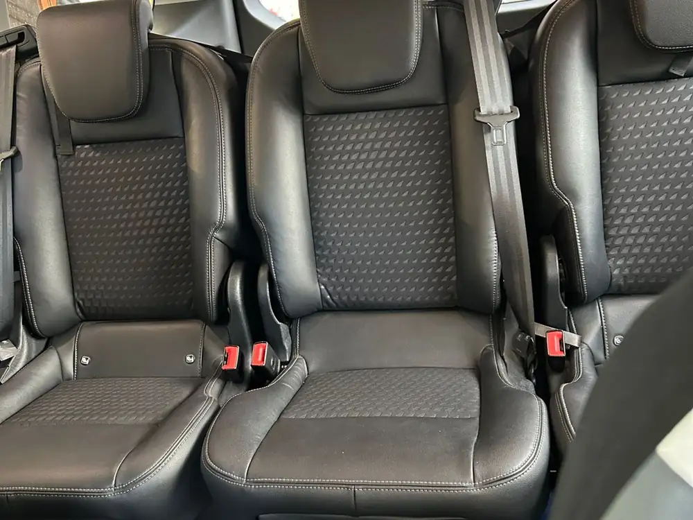 FORD tourneo