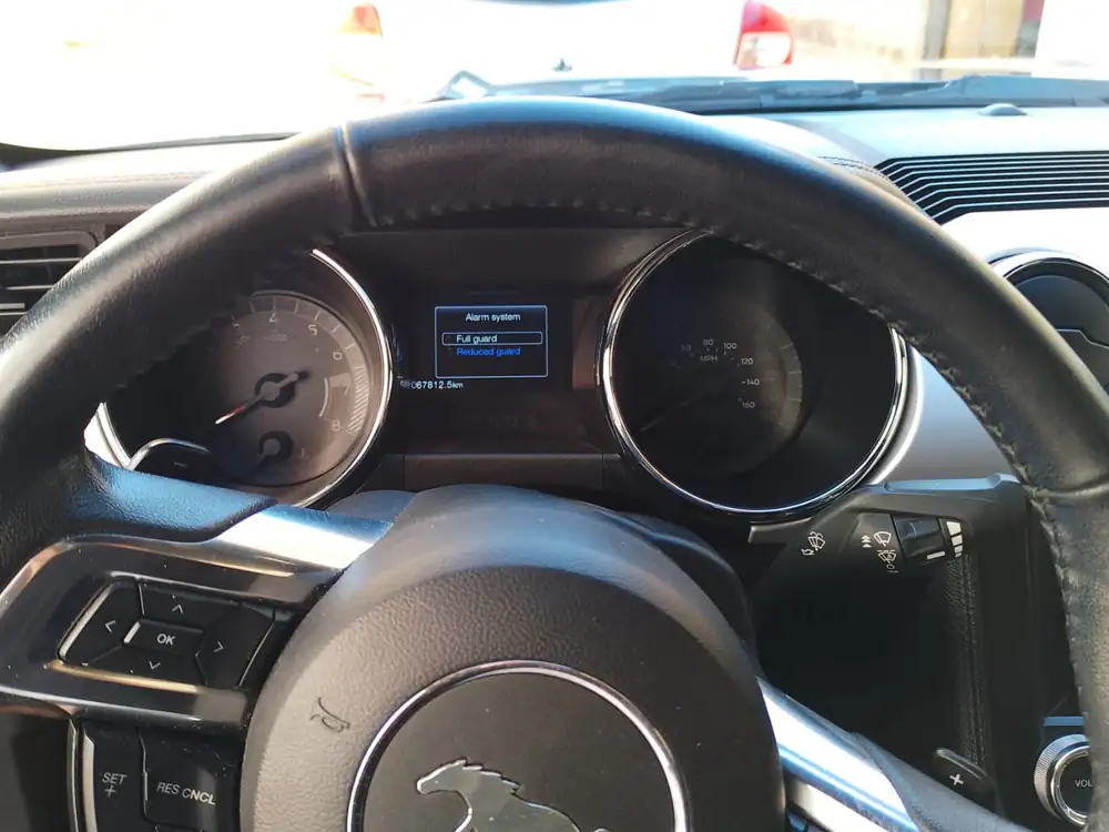 FORD mustang
