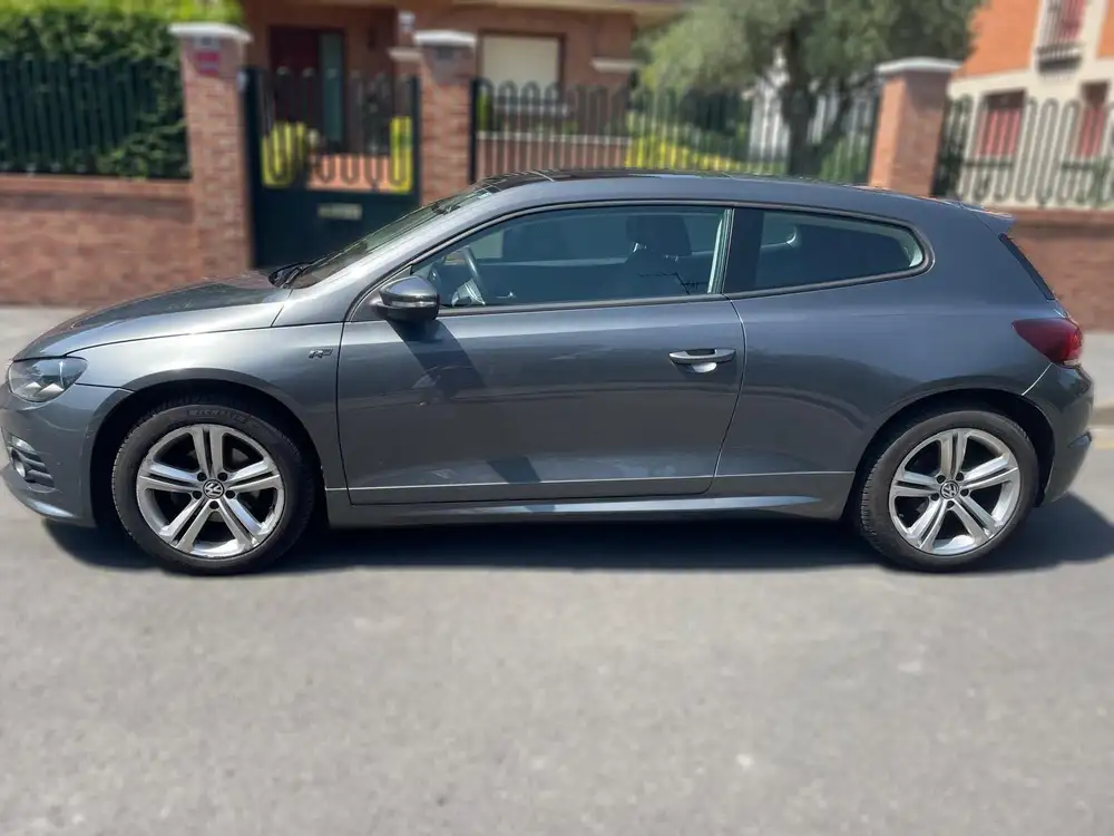 VOLKSWAGEN scirocco